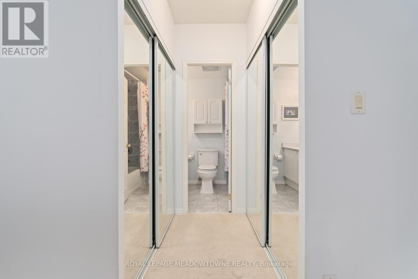 Photo 26 of 104 24 Chapel Street, Halton Hills ON
