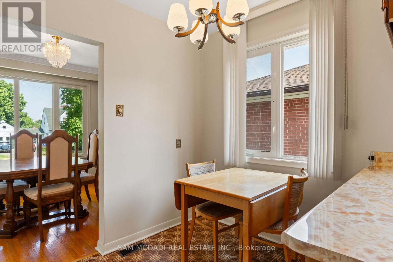 Photo 9 of 70 Frost Street, Toronto ON