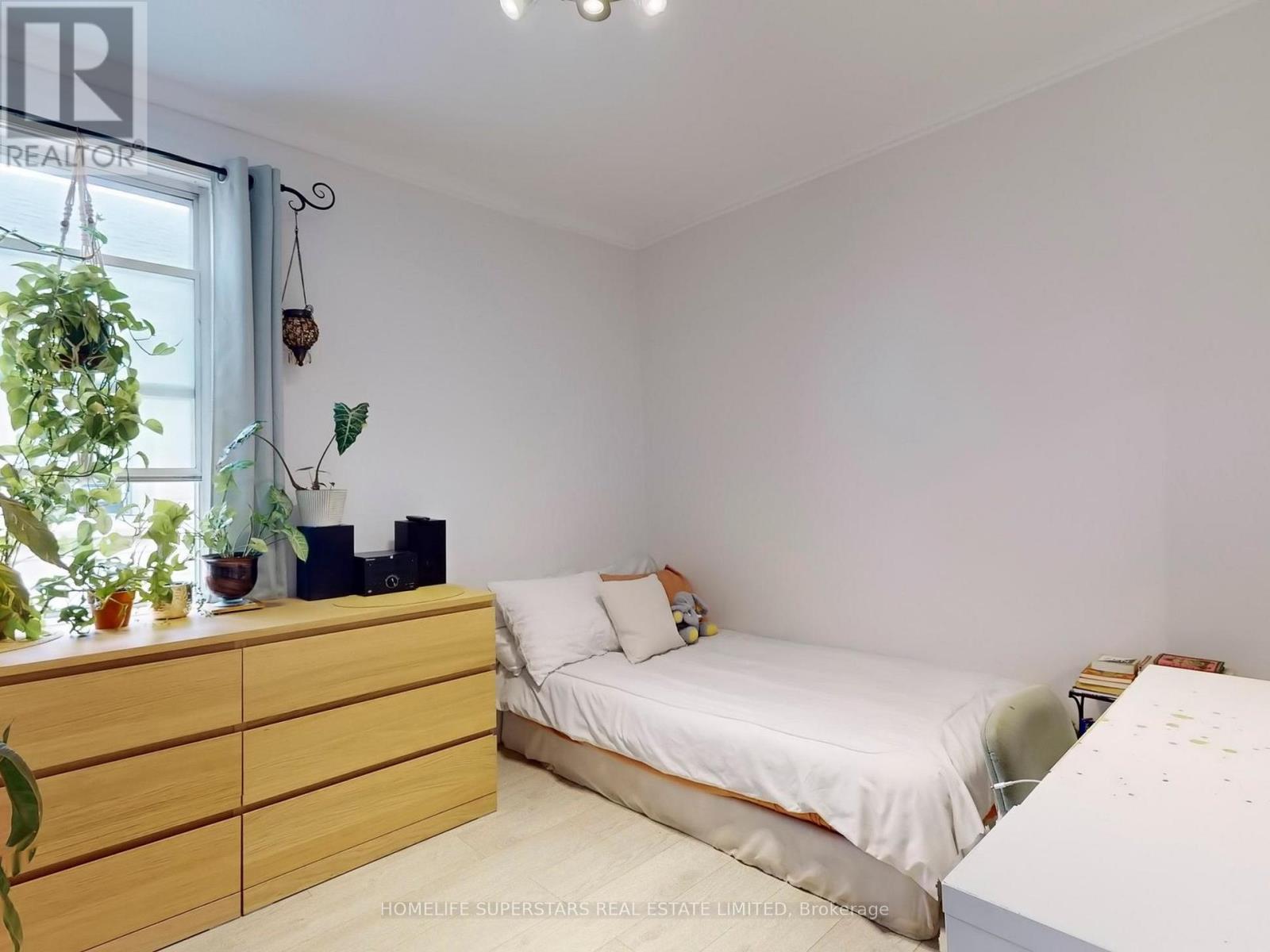Photo 17 of 257 Prescott Avenue, Toronto ON