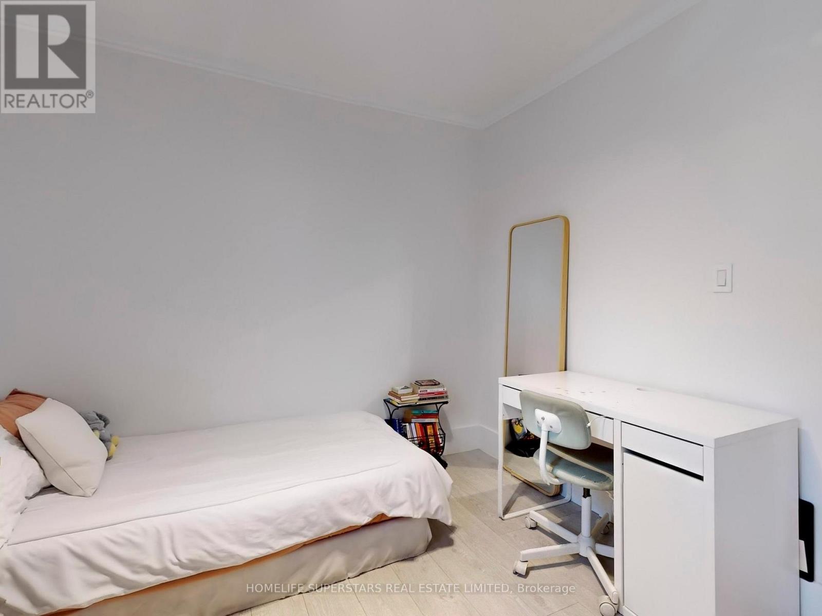 Photo 11 of 257 Prescott Avenue, Toronto ON