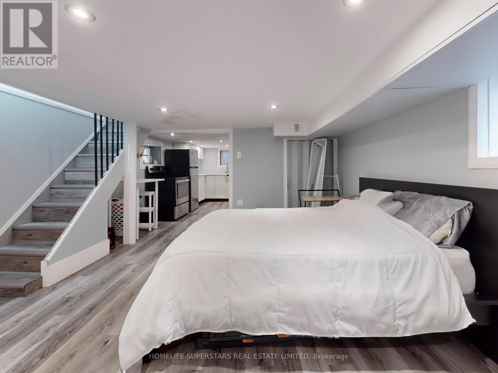 Photo 34 of 257 Prescott Avenue, Toronto ON