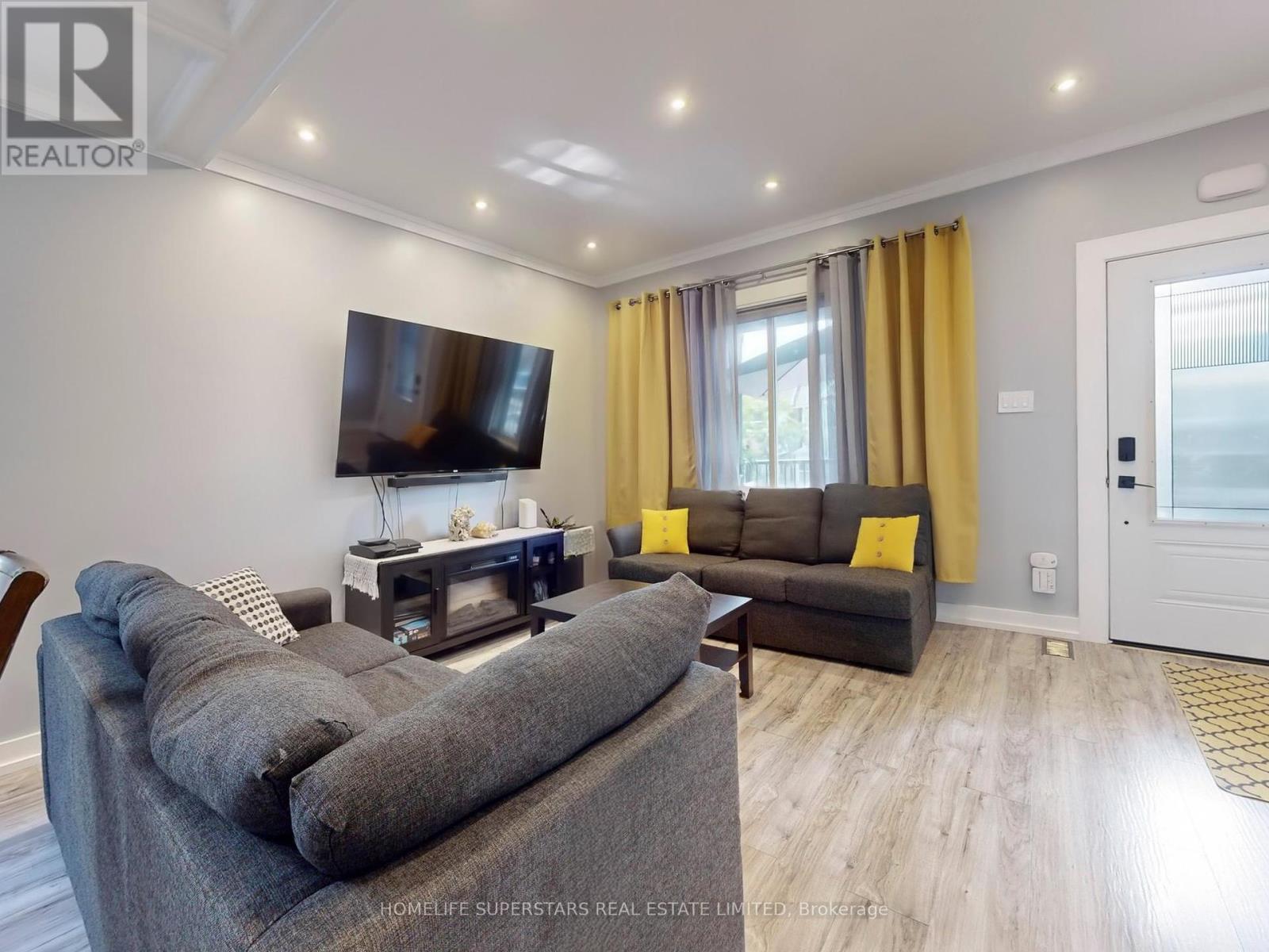 Photo 12 of 257 Prescott Avenue, Toronto ON