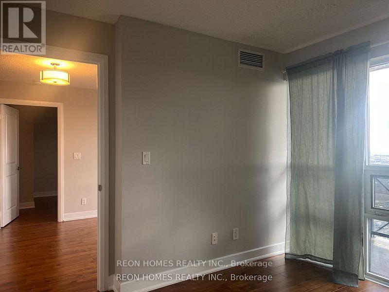 Photo 3 of 2106 6 Eva Road, Toronto ON