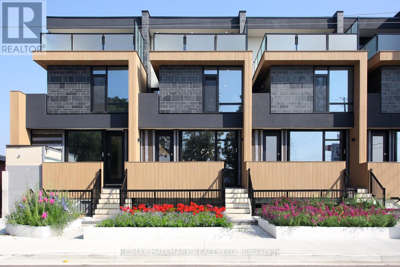 Photo 19 of 6 A Owen Street, Toronto ON