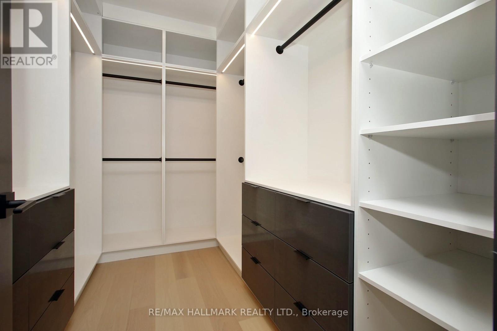 Photo 31 of 6 A Owen Street, Toronto ON