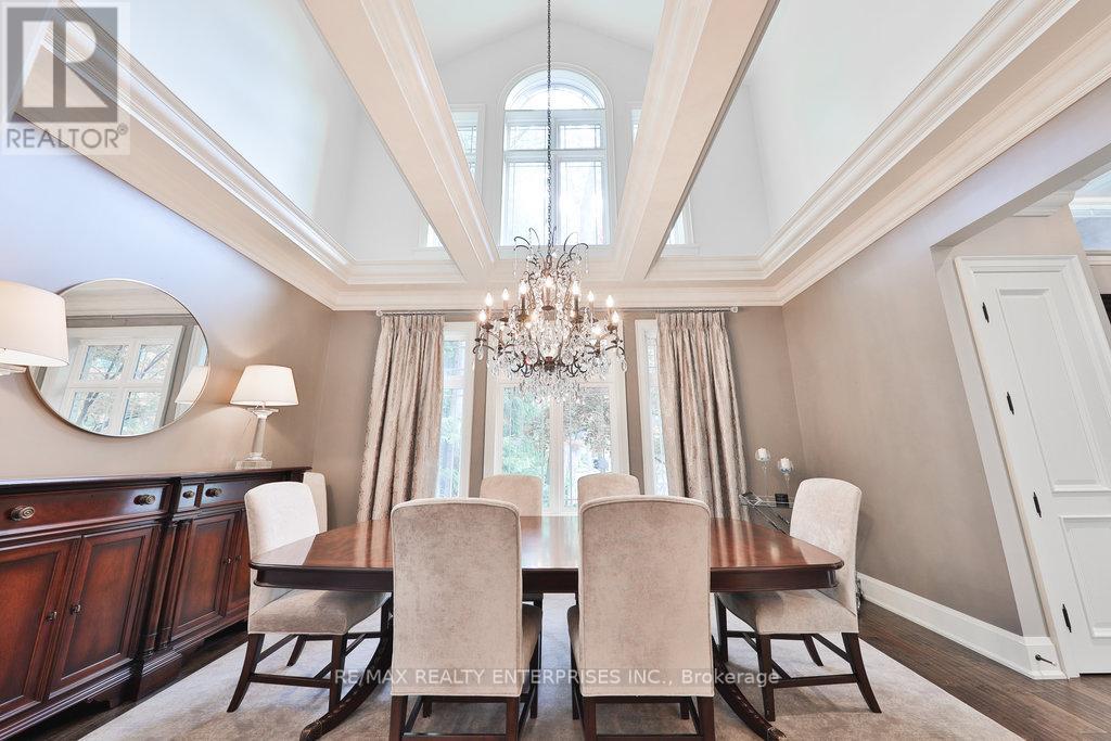 Photo 11 of 5047 Lakeshore Road, Burlington ON