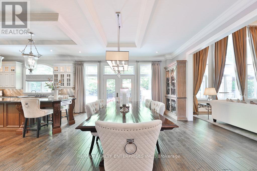 Photo 15 of 5047 Lakeshore Road, Burlington ON