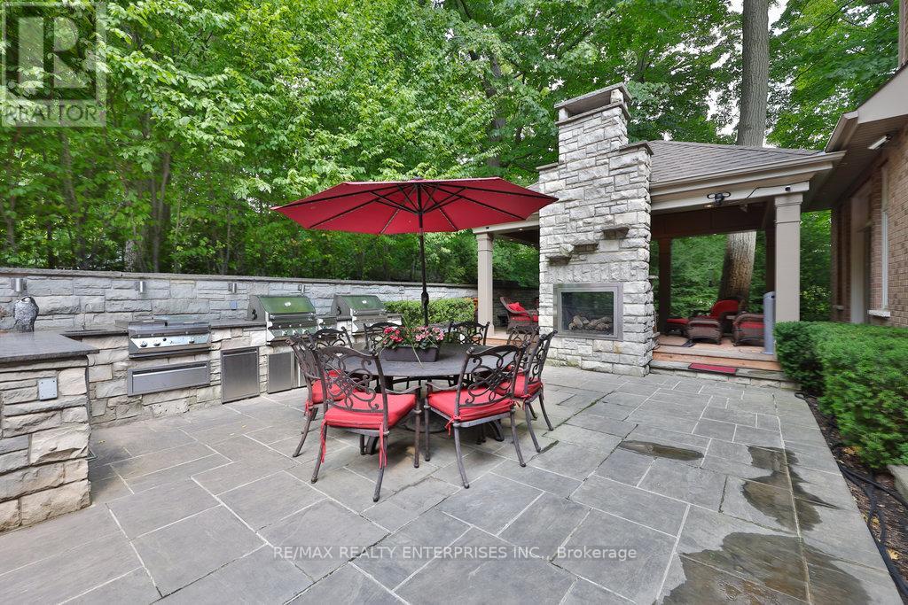 Photo 42 of 5047 Lakeshore Road, Burlington ON