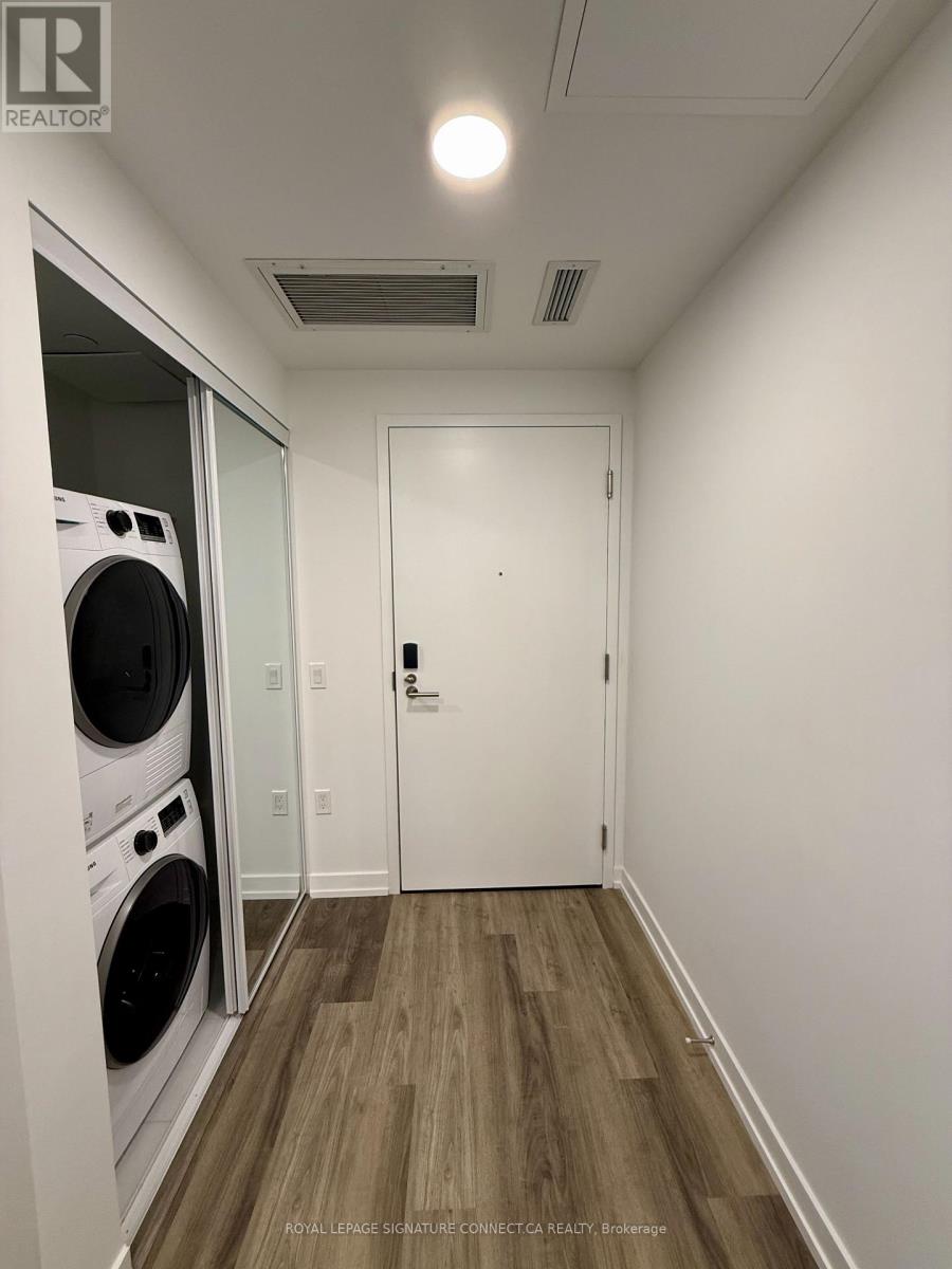 Photo 11 of 208 6 Chartwell Road, Toronto ON