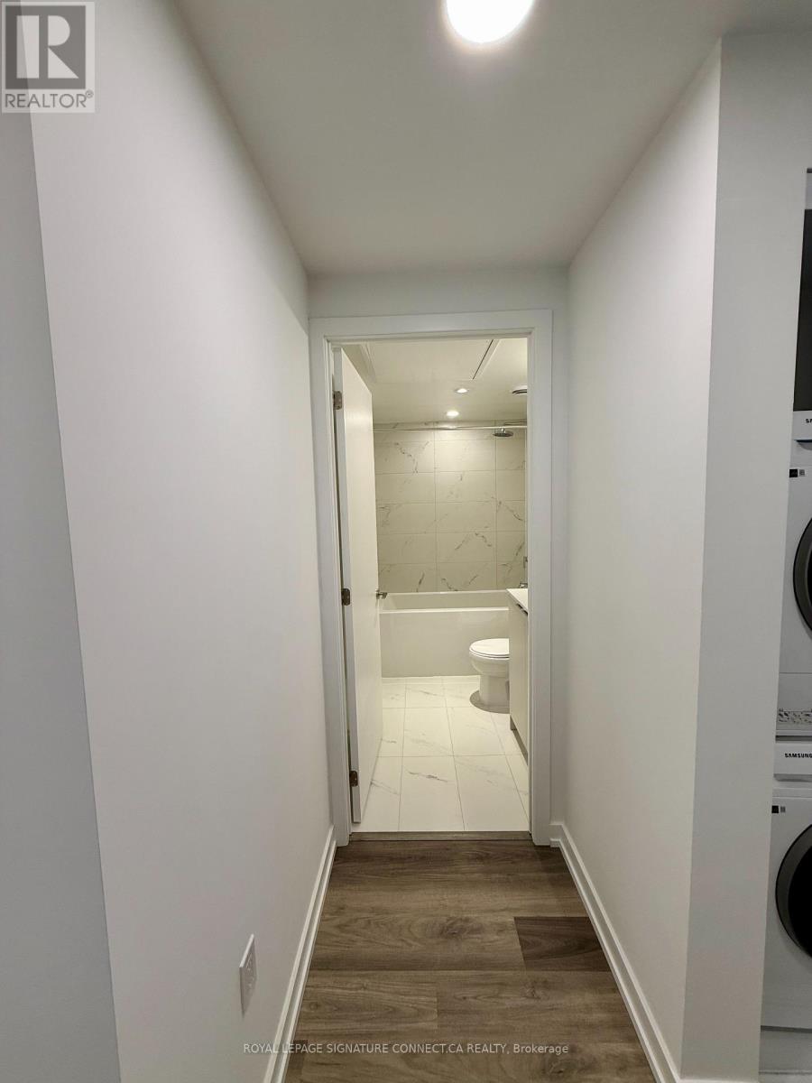 Photo 14 of 208 6 Chartwell Road, Toronto ON