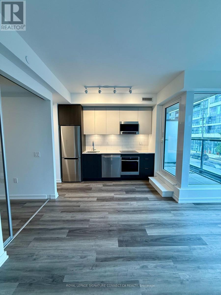 Photo 3 of 208 6 Chartwell Road, Toronto ON