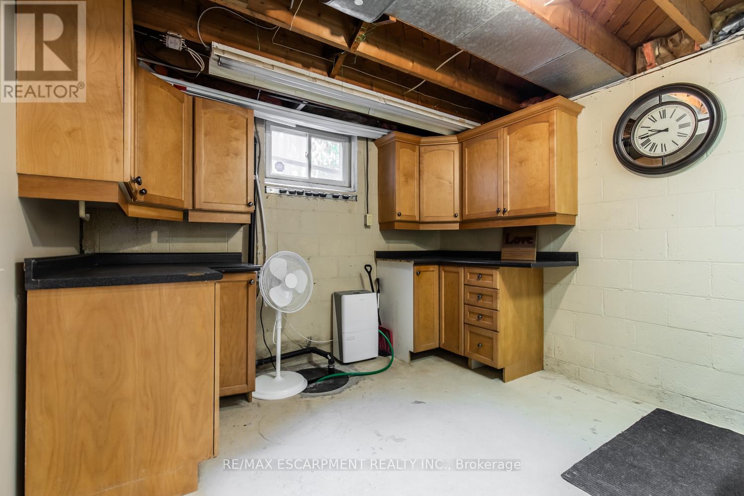 Photo 30 of 961 Shadeland Avenue, Burlington ON
