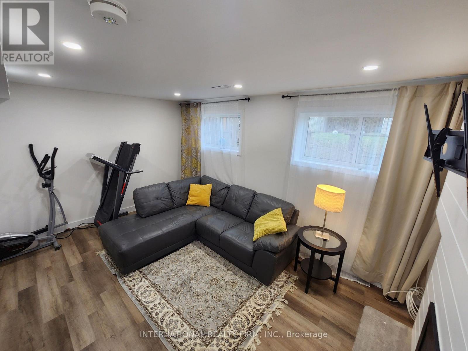 Photo 14 of Lower 435 Hansen Road N, Brampton ON