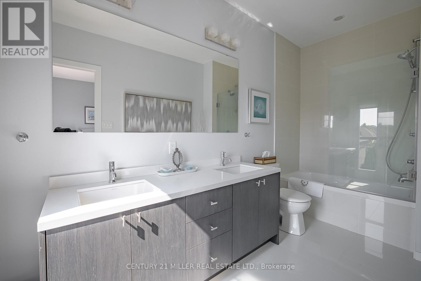 Photo 22 of 469 Nautical Boulevard, Oakville ON