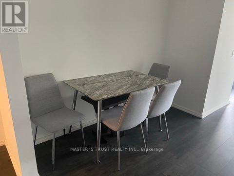 Photo 2 of 711 5 Soudan Avenue, Toronto ON