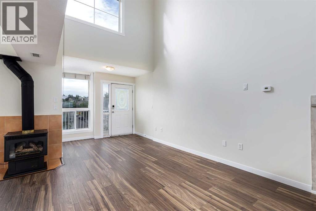 Single Family House Multi-level for Sale in    Avenue SW Sunalta Calgary 