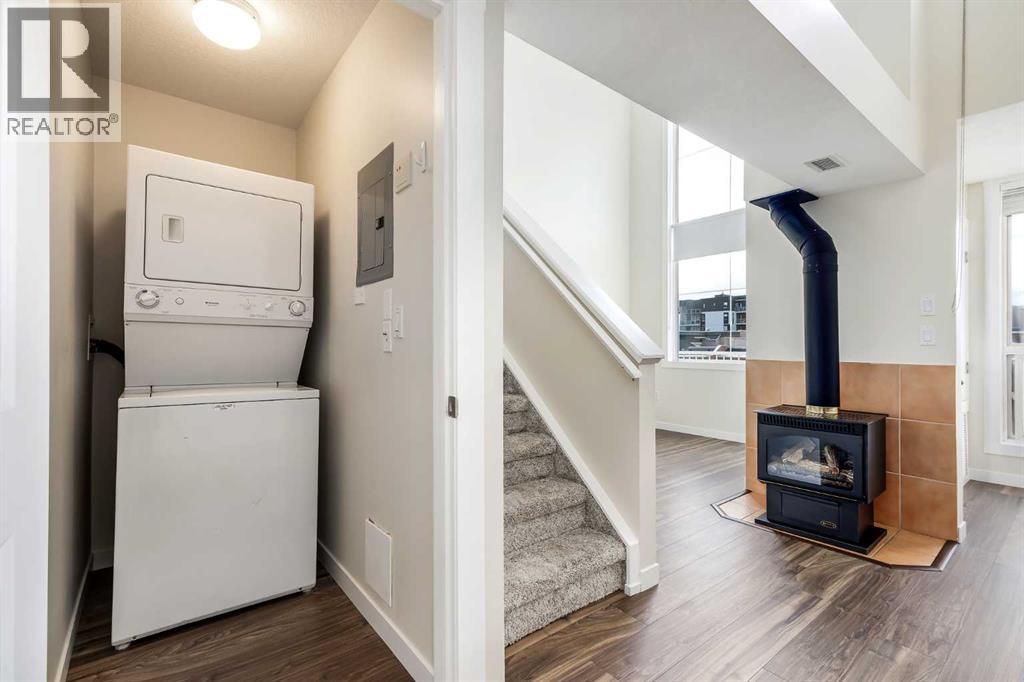 Single Family House Multi-level for Sale in    Avenue SW Sunalta Calgary 