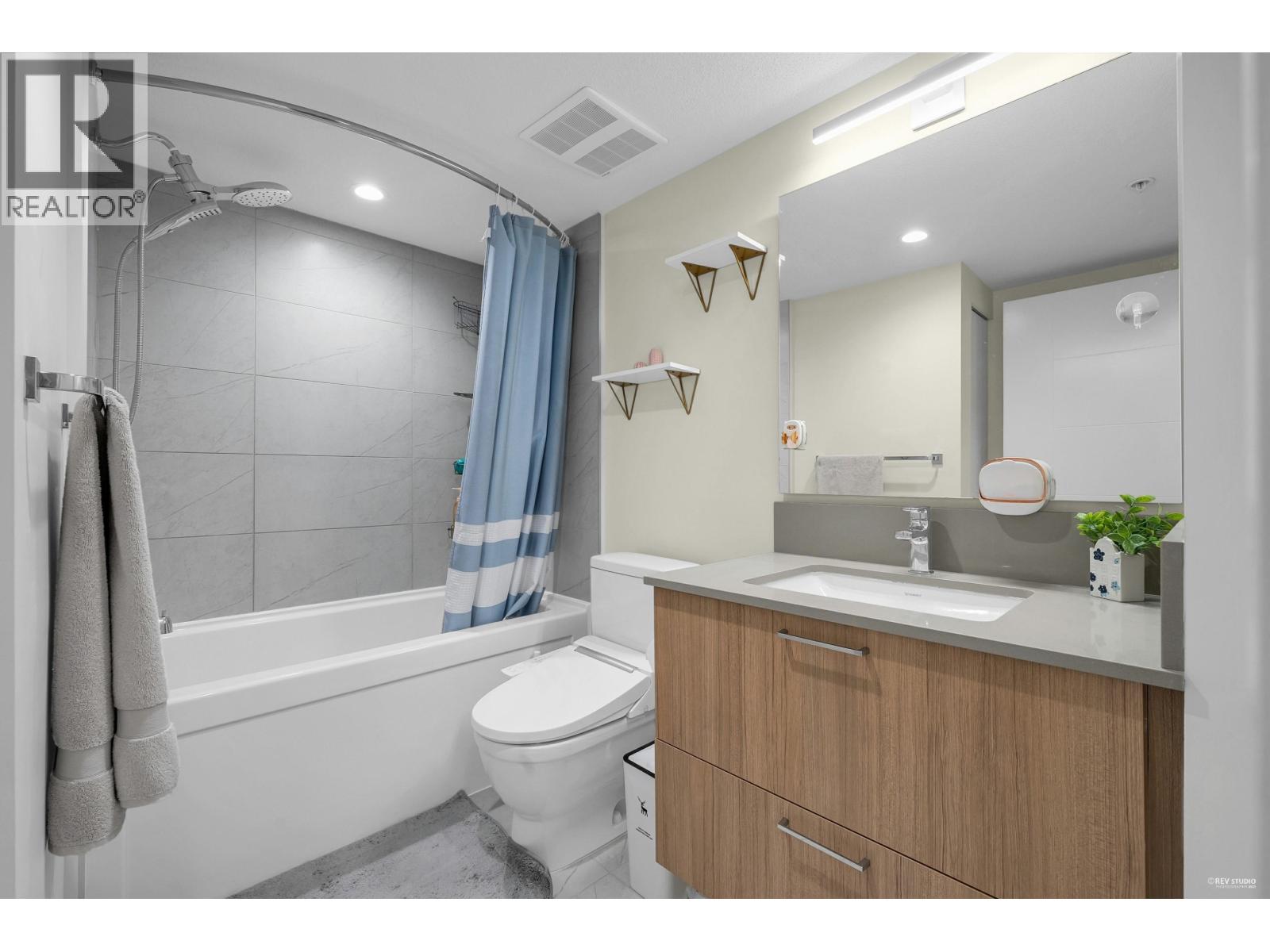 227 708 LEA AVENUE, Coquitlam
