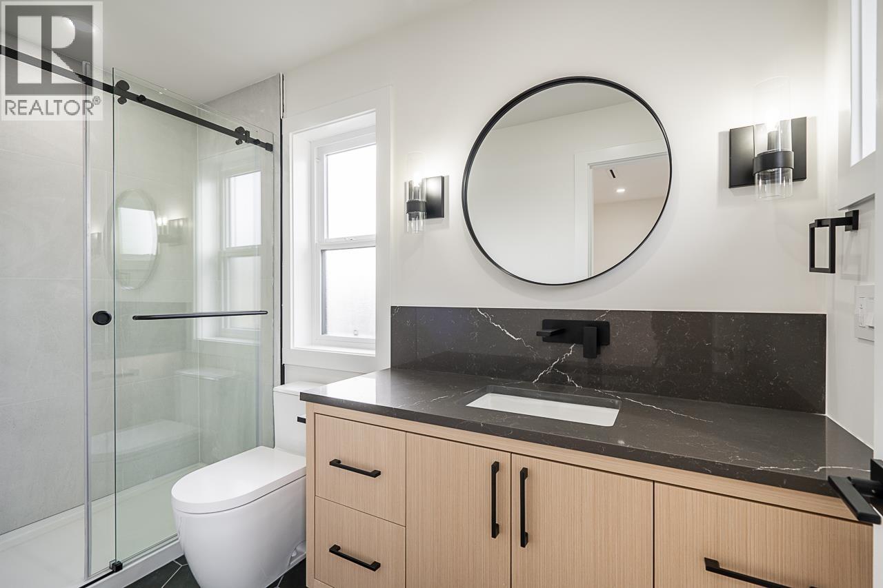 Photo 18 of 6150 Napier Street, Burnaby BC
