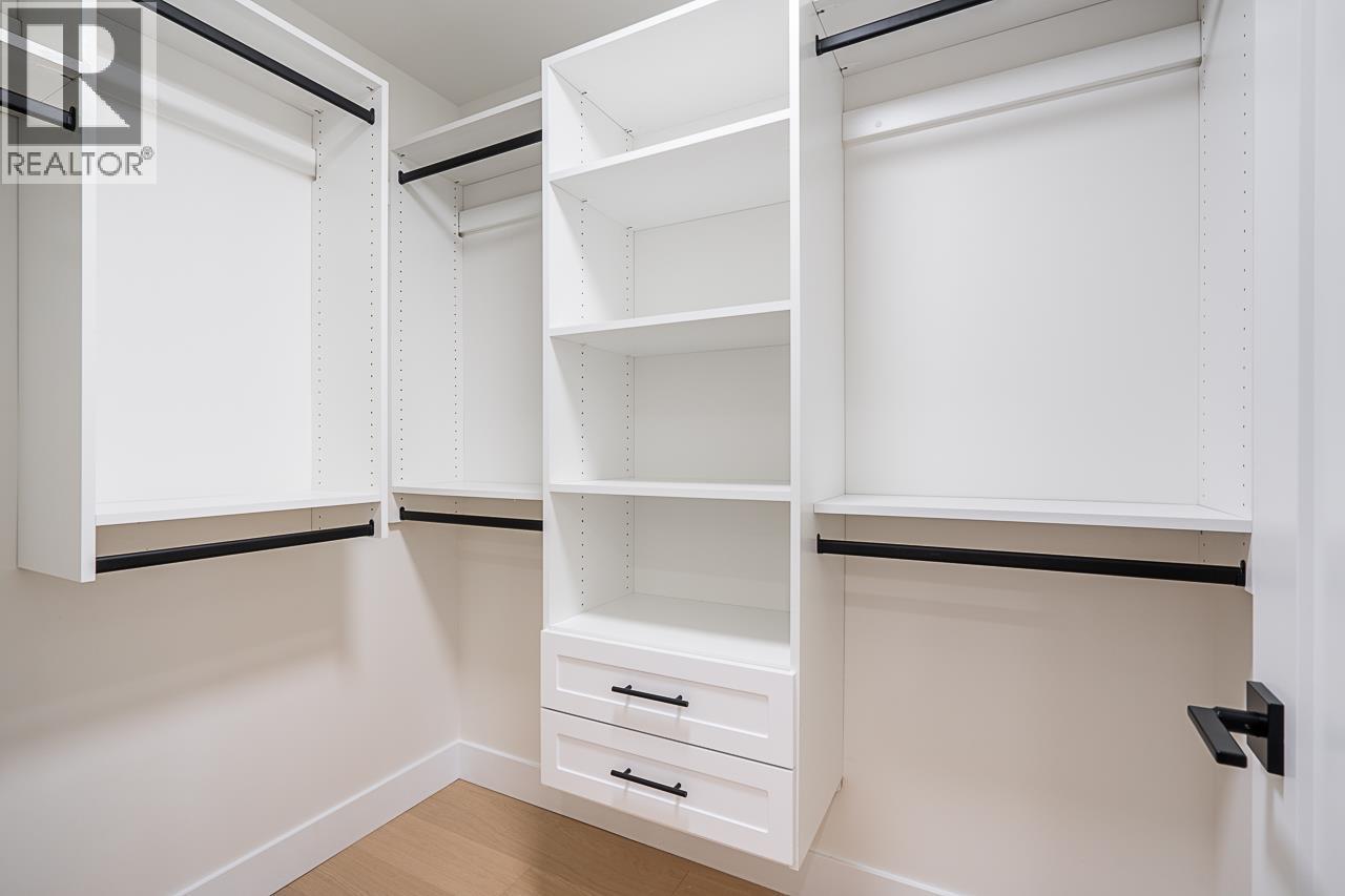 Photo 19 of 6150 Napier Street, Burnaby BC