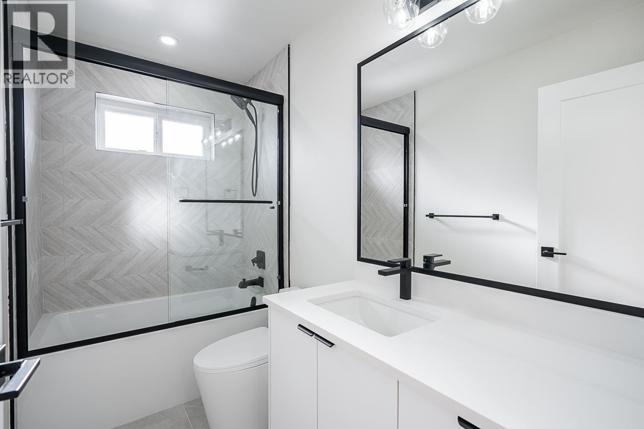 Photo 23 of 6150 Napier Street, Burnaby BC