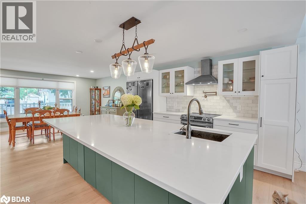 Photo 2 of 26 Granville Street, Barrie ON
