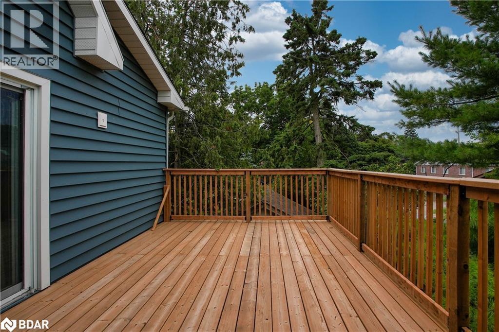 Photo 11 of 26 Granville Street, Barrie ON