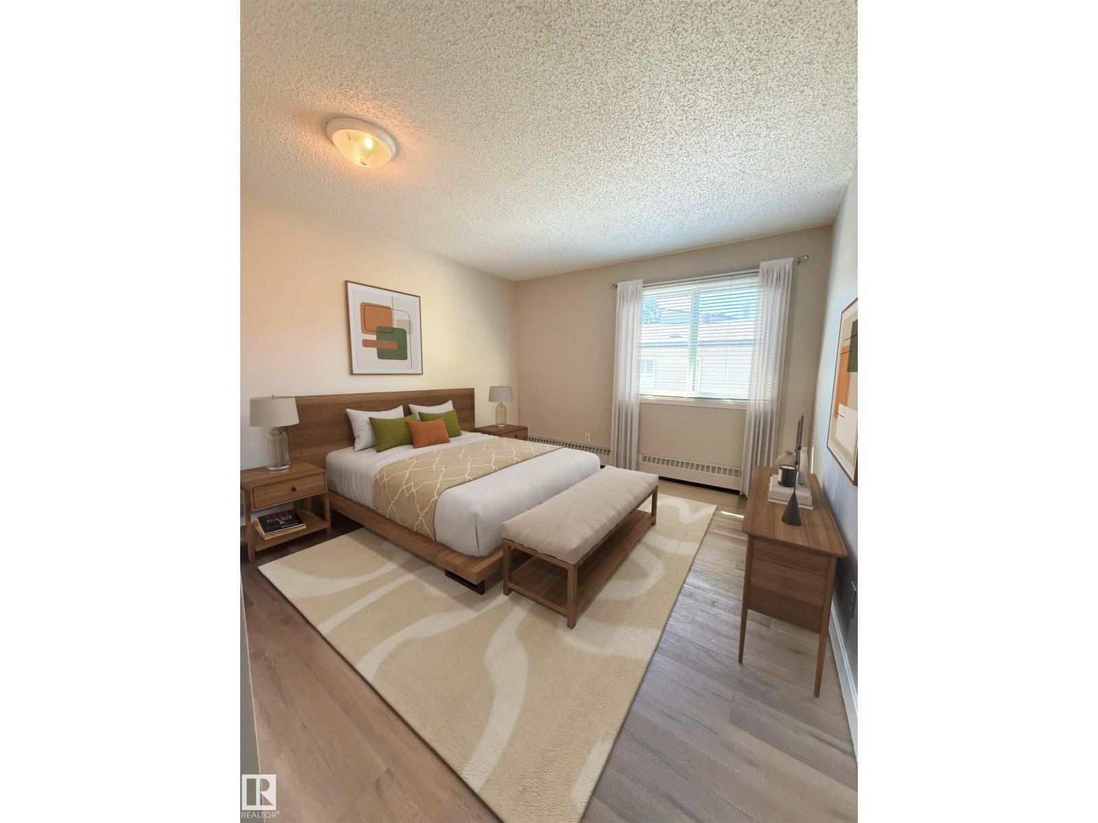 Photo 4 of 303 10842 107 St Nw, Edmonton AB