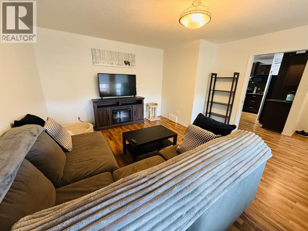 Single Family House for Sale in  Sunridge Boulevard W Sunridge Lethbridge 