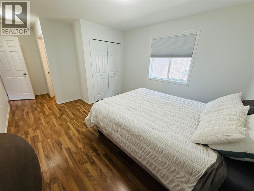 Single Family House for Sale in  Sunridge Boulevard W Sunridge Lethbridge 