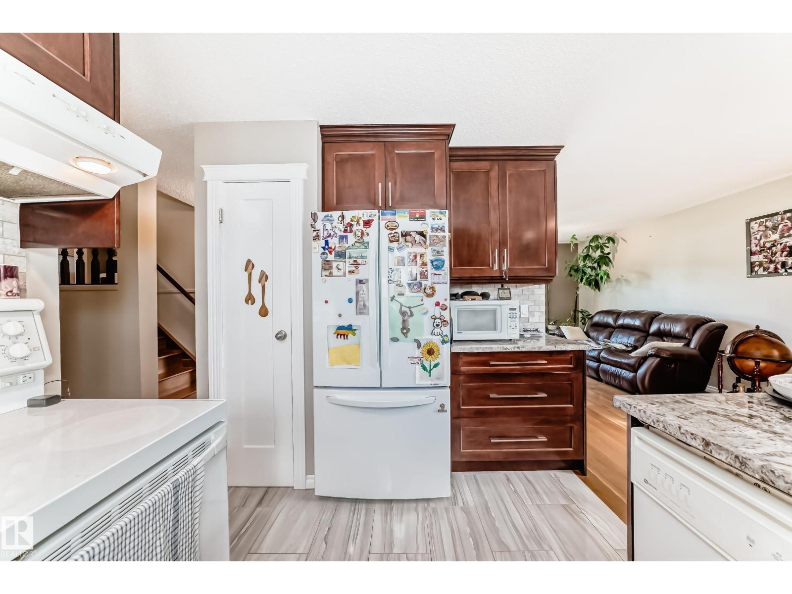 Photo 48 of 14608 29 A St Nw, Edmonton AB