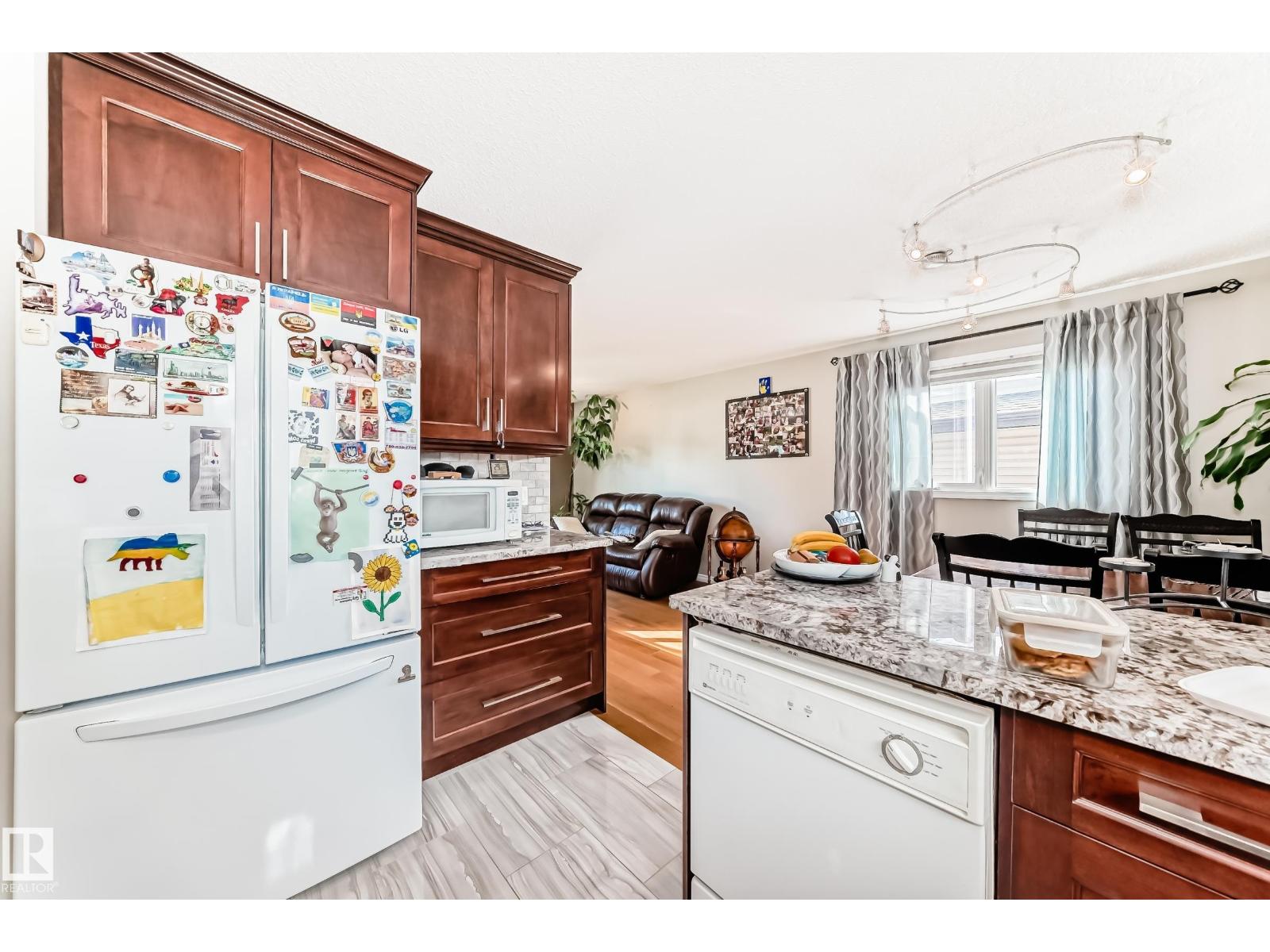 Photo 12 of 14608 29 A St Nw, Edmonton AB