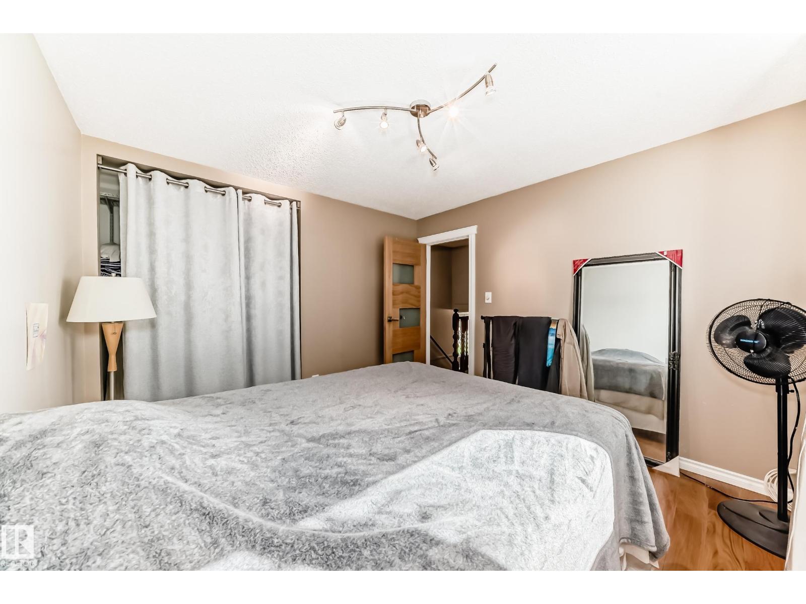 Photo 43 of 14608 29 A St Nw, Edmonton AB