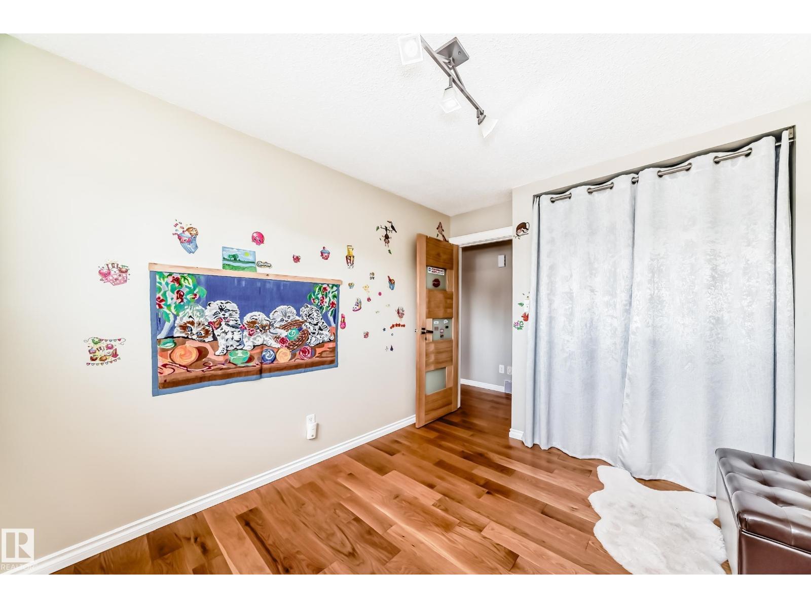 Photo 35 of 14608 29 A St Nw, Edmonton AB