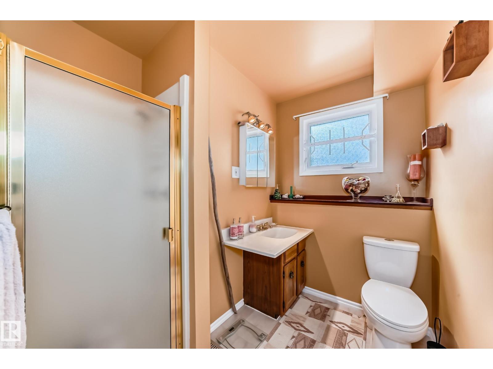 Photo 46 of 14608 29 A St Nw, Edmonton AB
