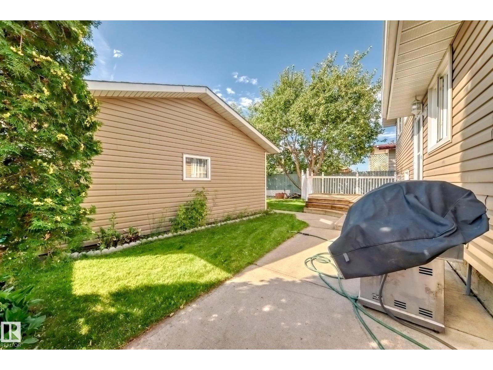 Photo 53 of 14608 29 A St Nw, Edmonton AB