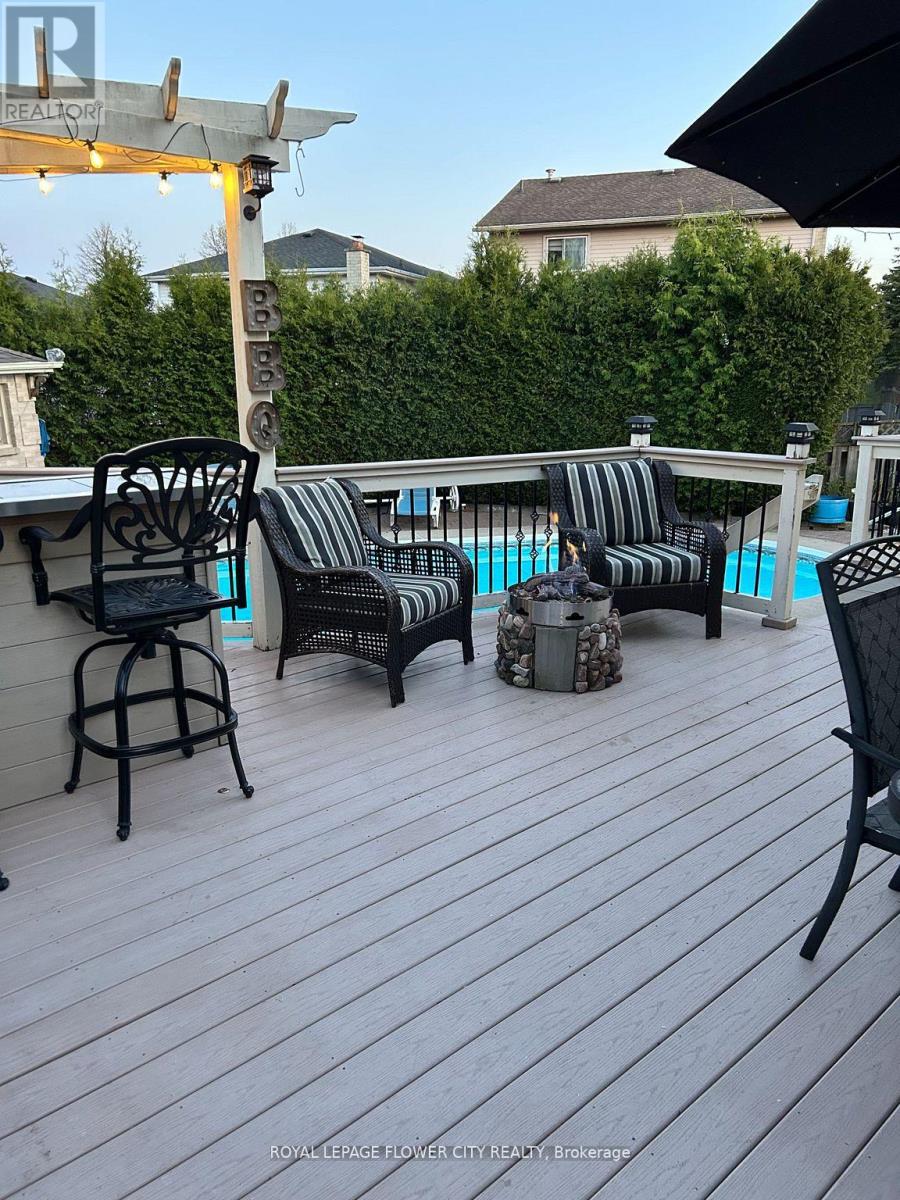 Photo 44 of 20 Driftwood Place, Hamilton ON