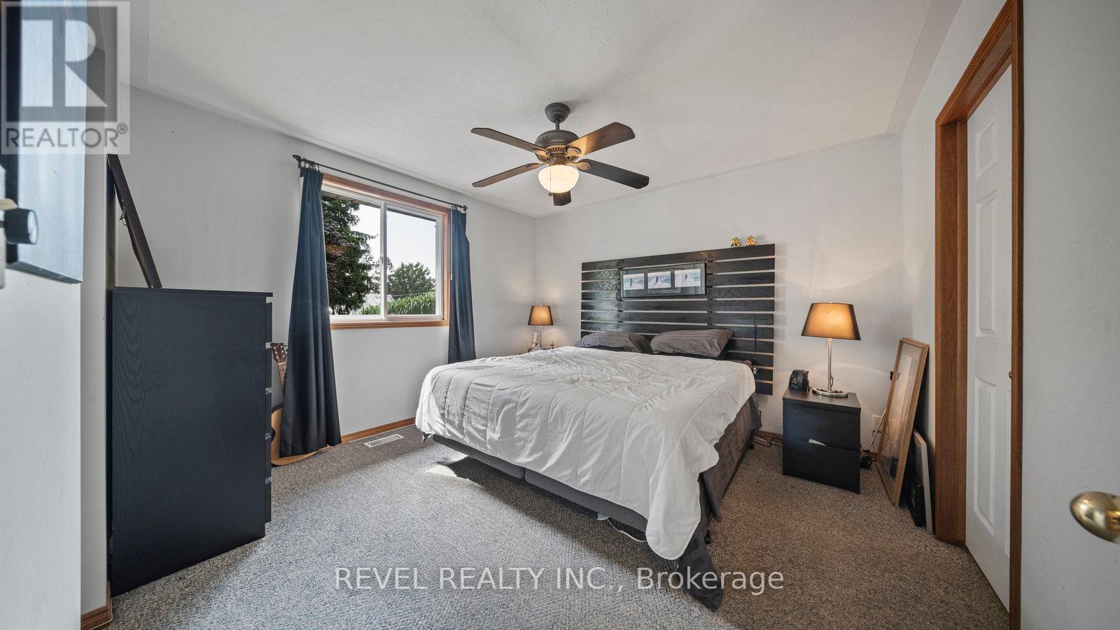 Photo 22 of 209 Nelson Street W, Norfolk ON