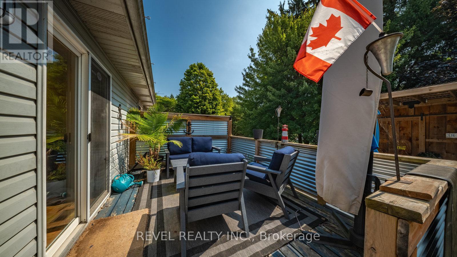 Photo 43 of 209 Nelson Street W, Norfolk ON