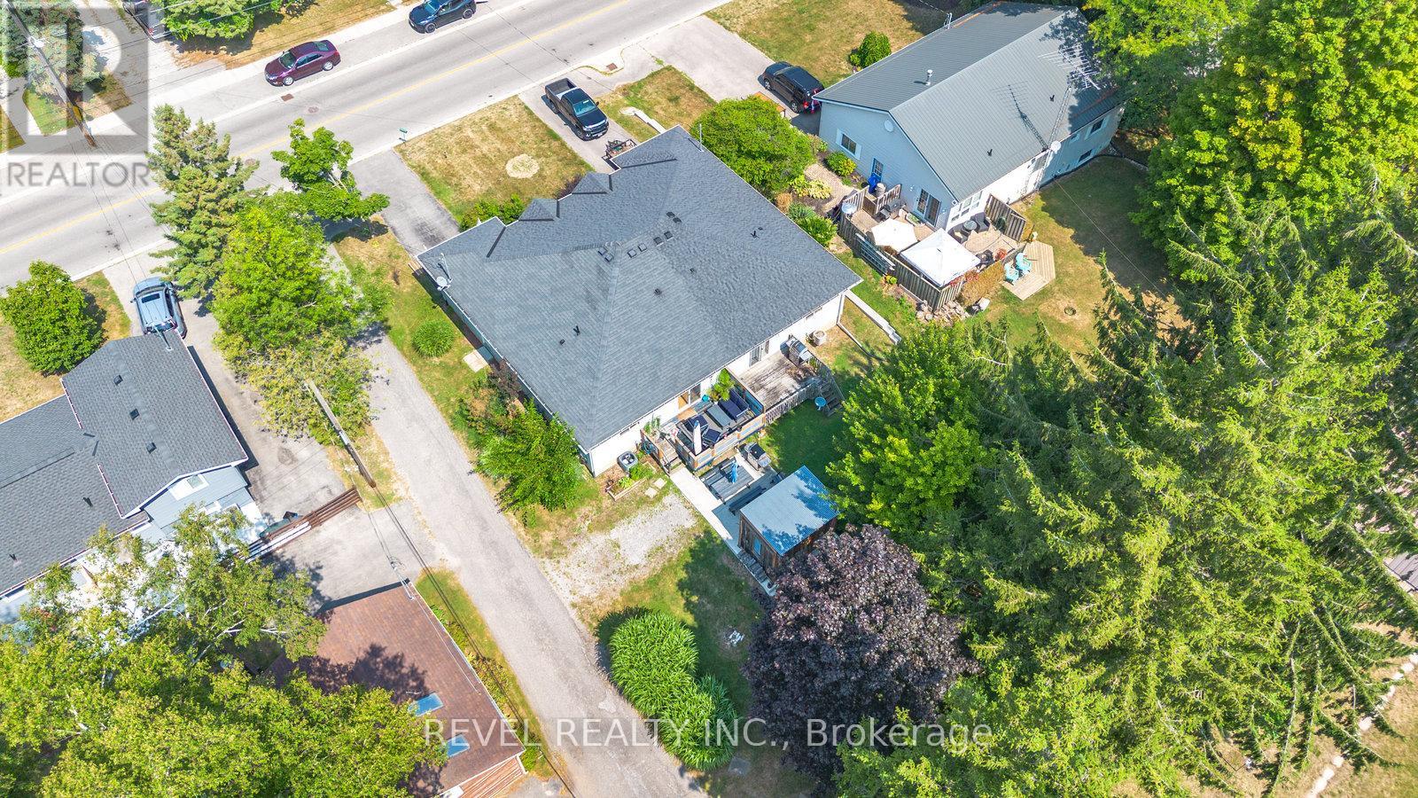 Photo 37 of 209 Nelson Street W, Norfolk ON