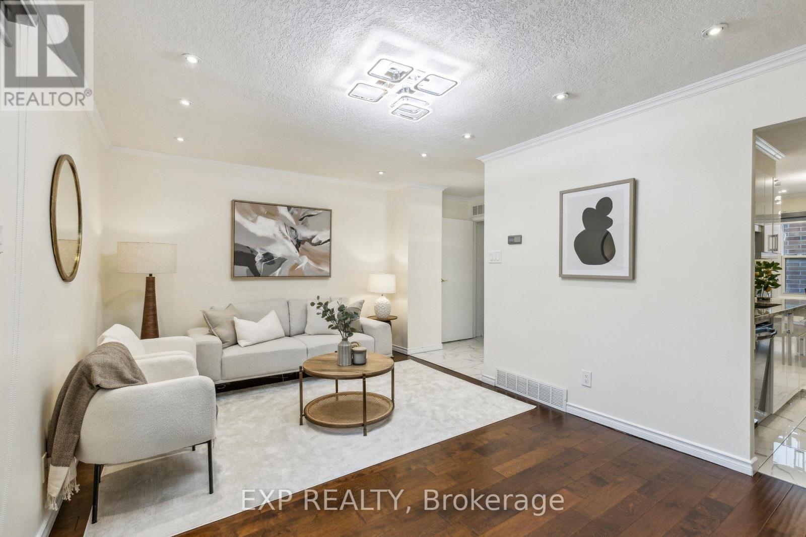 Photo 11 of 3 407 Keats Way, Waterloo ON