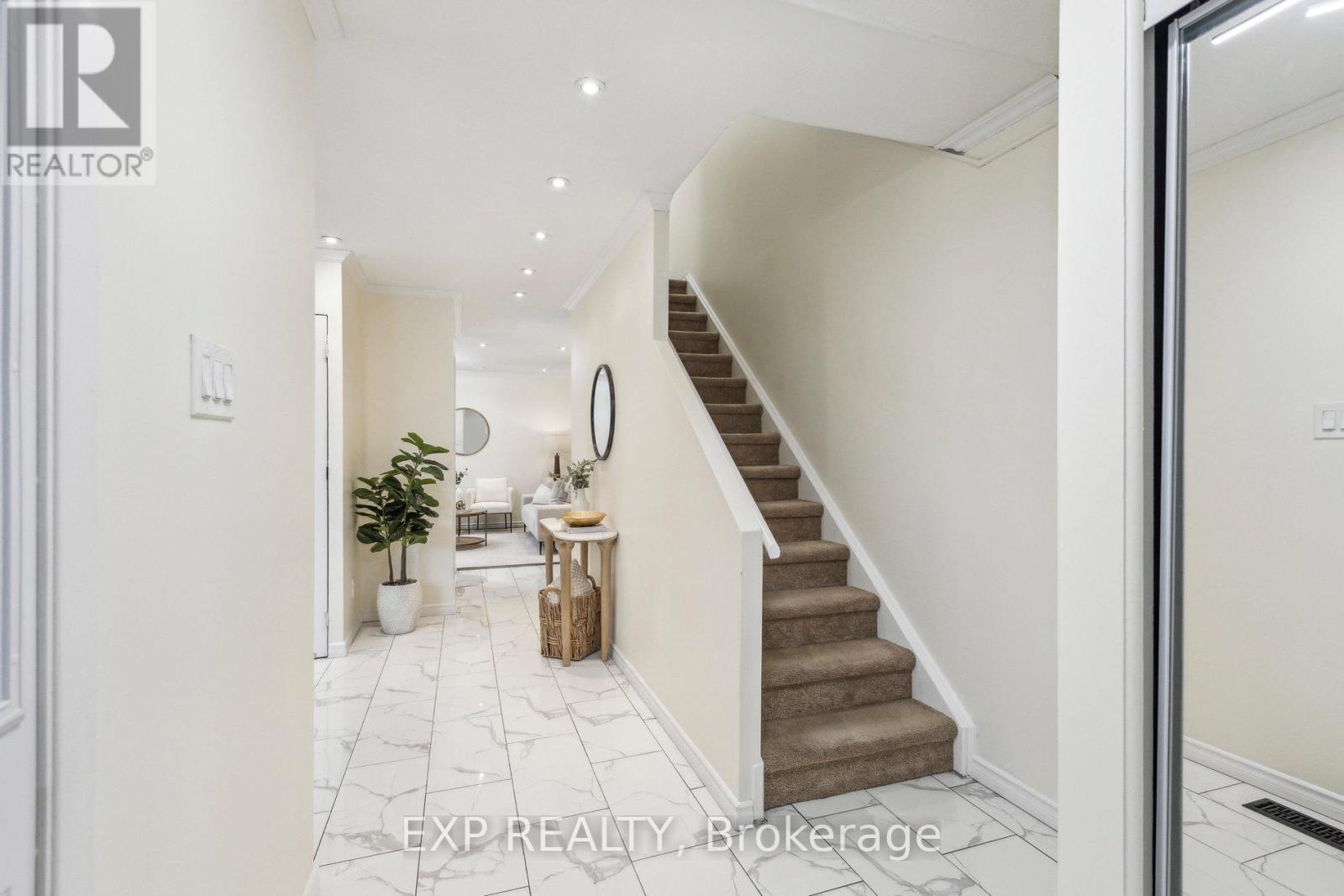Photo 15 of 3 407 Keats Way, Waterloo ON