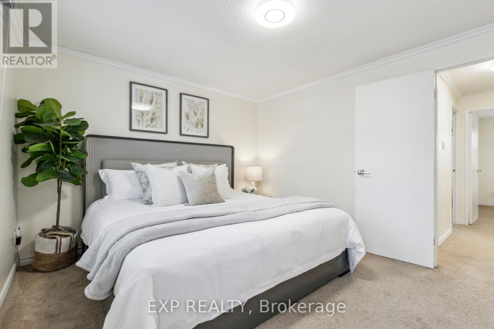 Photo 17 of 3 407 Keats Way, Waterloo ON