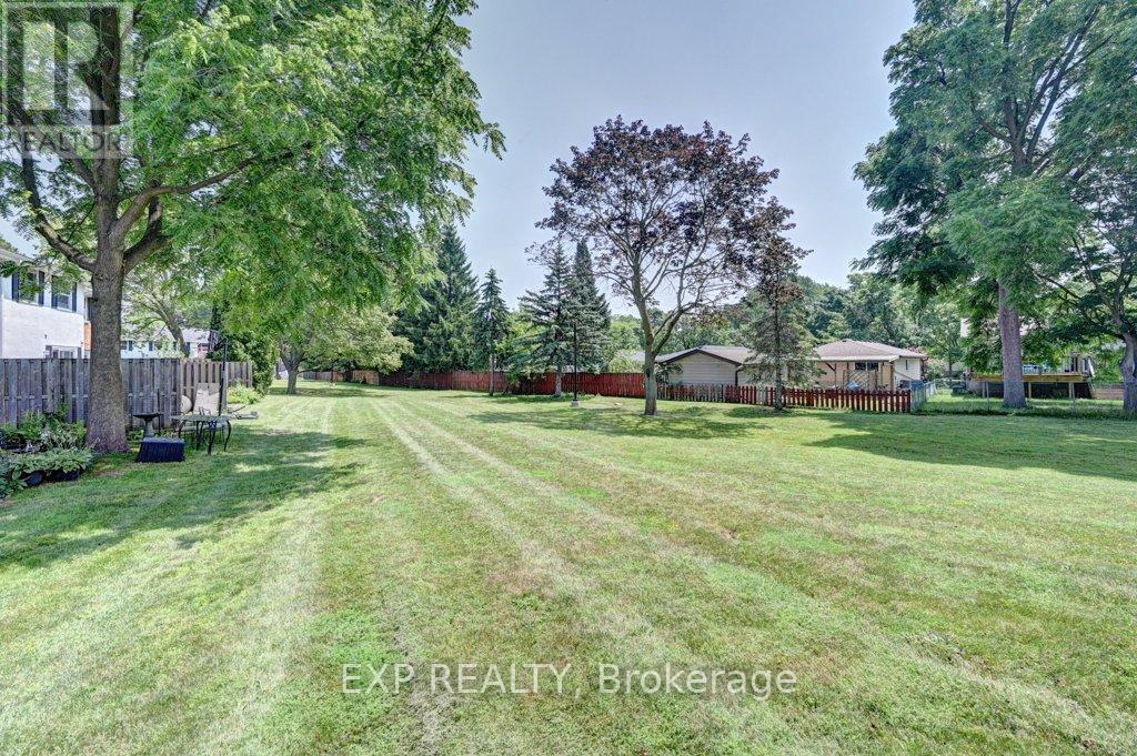 Photo 31 of 3 407 Keats Way, Waterloo ON
