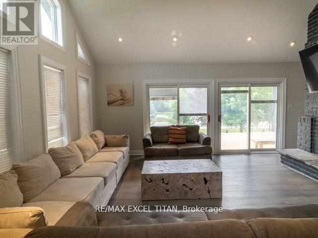 Photo 10 of 103 Birch View Trail, Blue Mountains ON