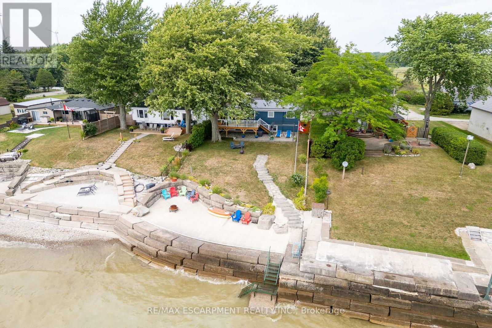 Photo 10 of 42 Erieview Lane, Haldimand ON
