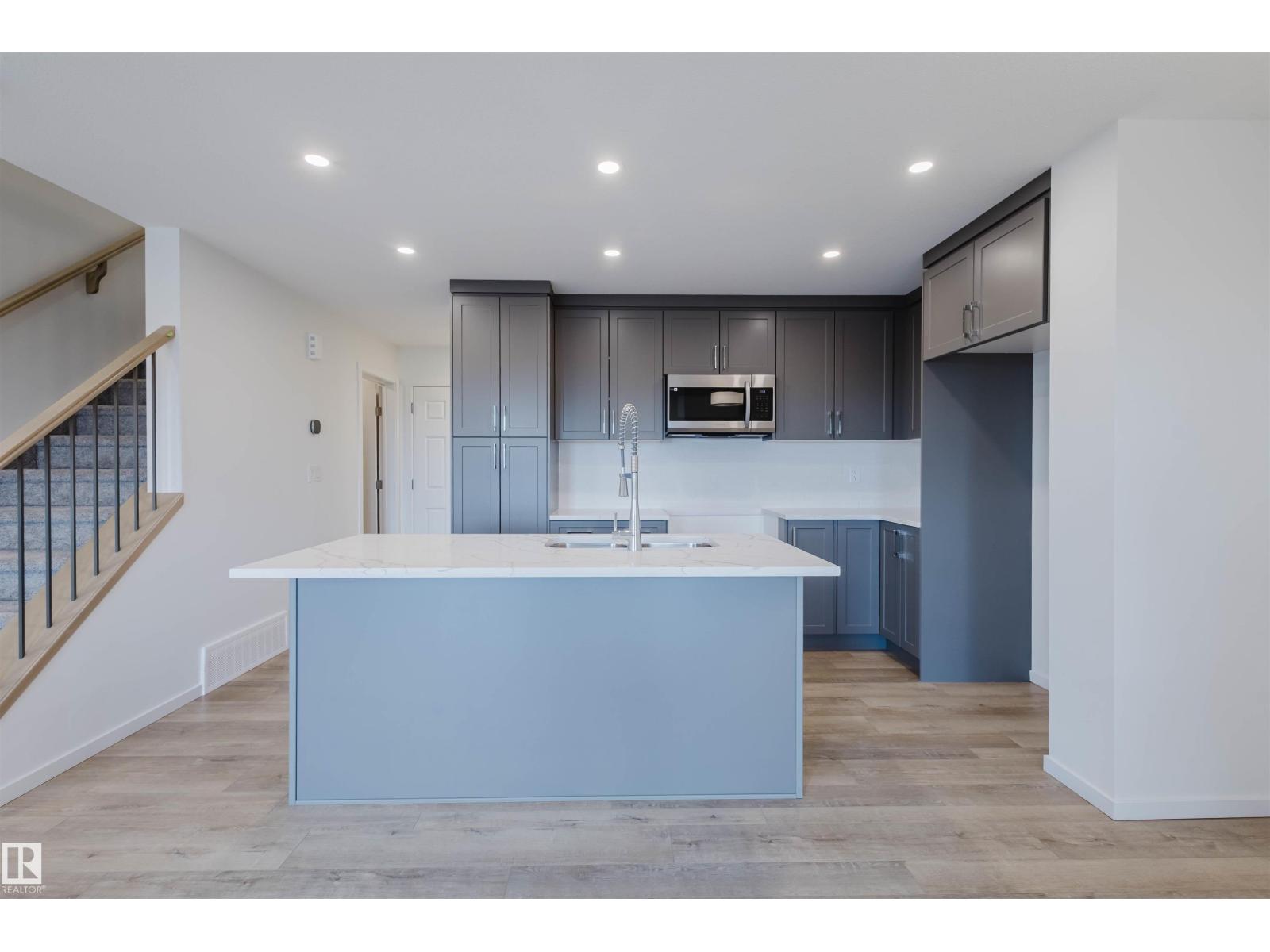 Photo 7 of 1050 Hearthstone Bv, Sherwood Park AB