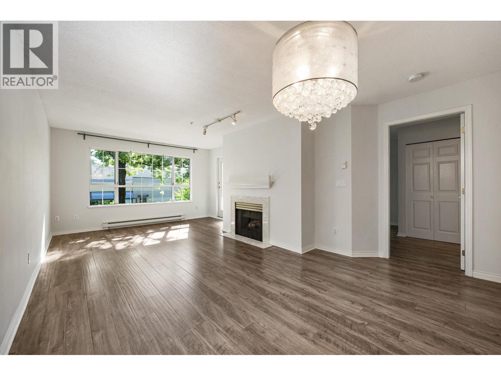 Photo 15 of 206 2990 Princess Crescent, Coquitlam BC