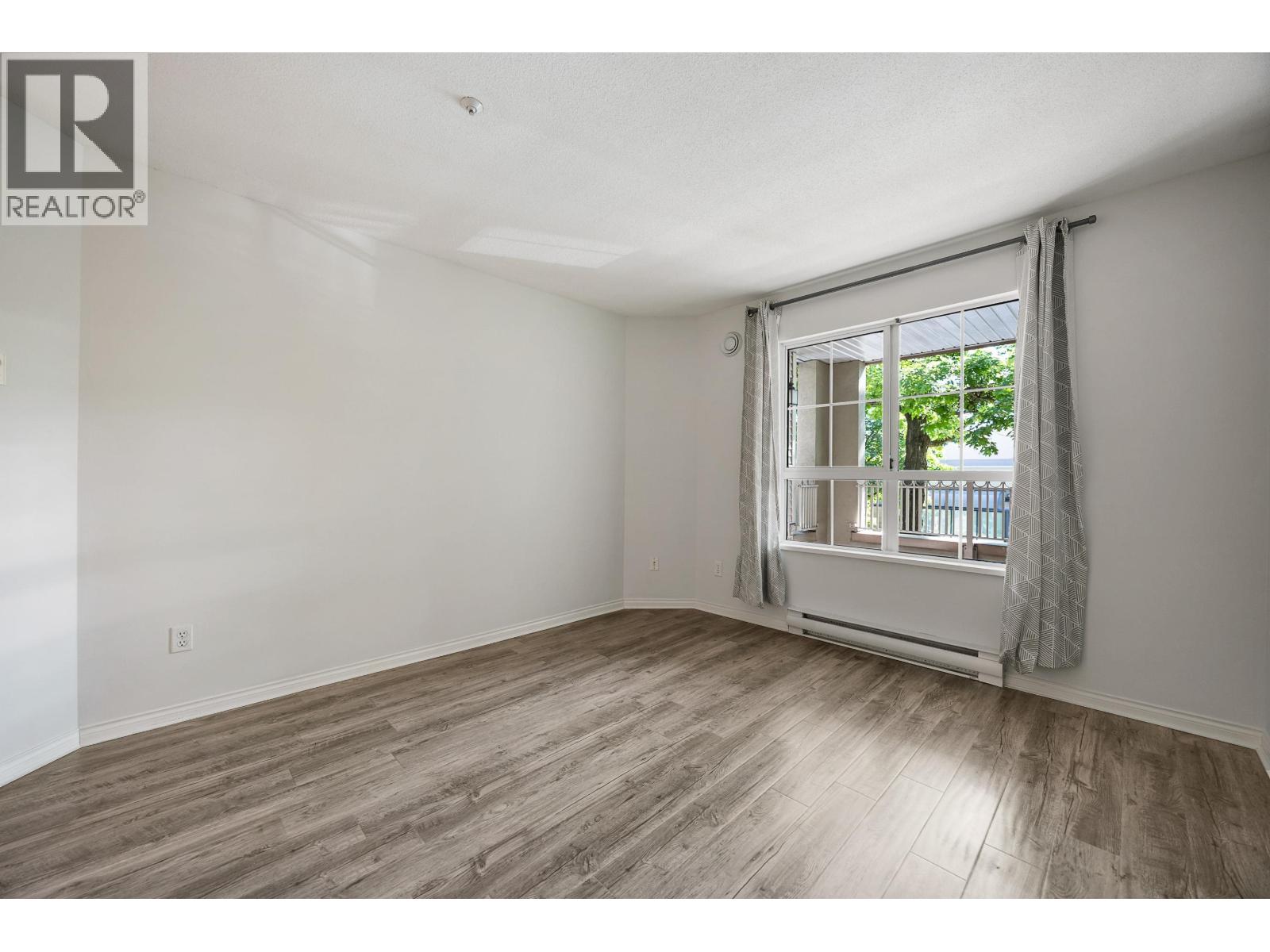 Photo 21 of 206 2990 Princess Crescent, Coquitlam BC