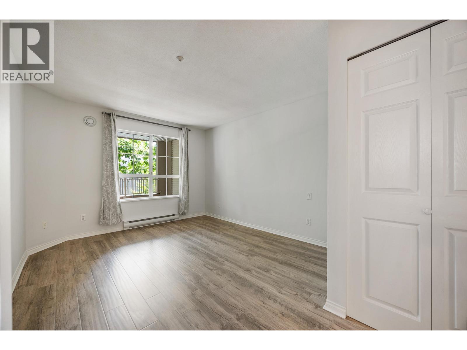 Photo 22 of 206 2990 Princess Crescent, Coquitlam BC